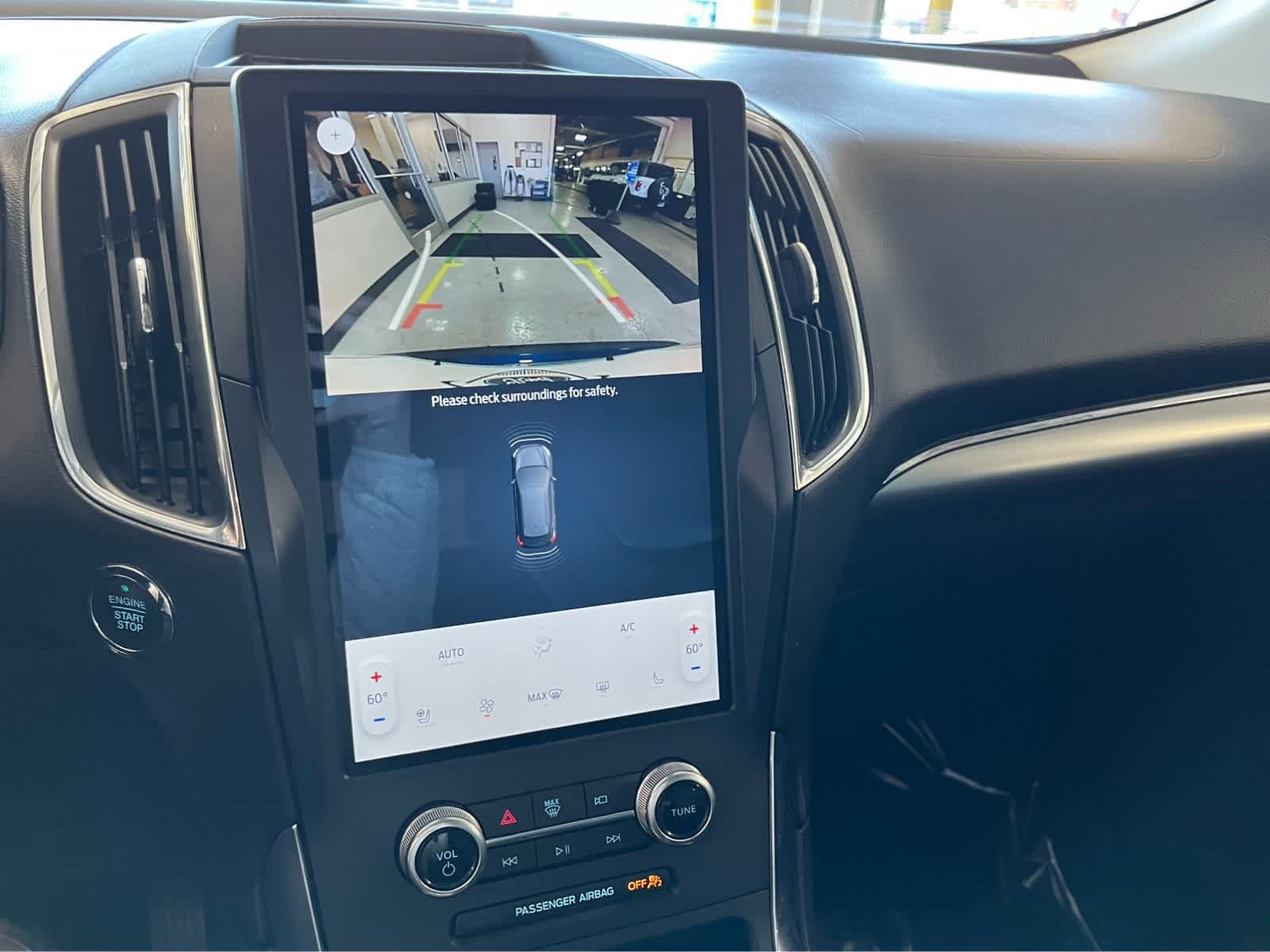 Certified 2022 Ford Edge Titanium AWD/4WD image 31