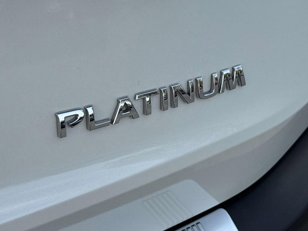 Used 2023 Nissan Rogue Platinum w/ Platinum Premium Package image 7