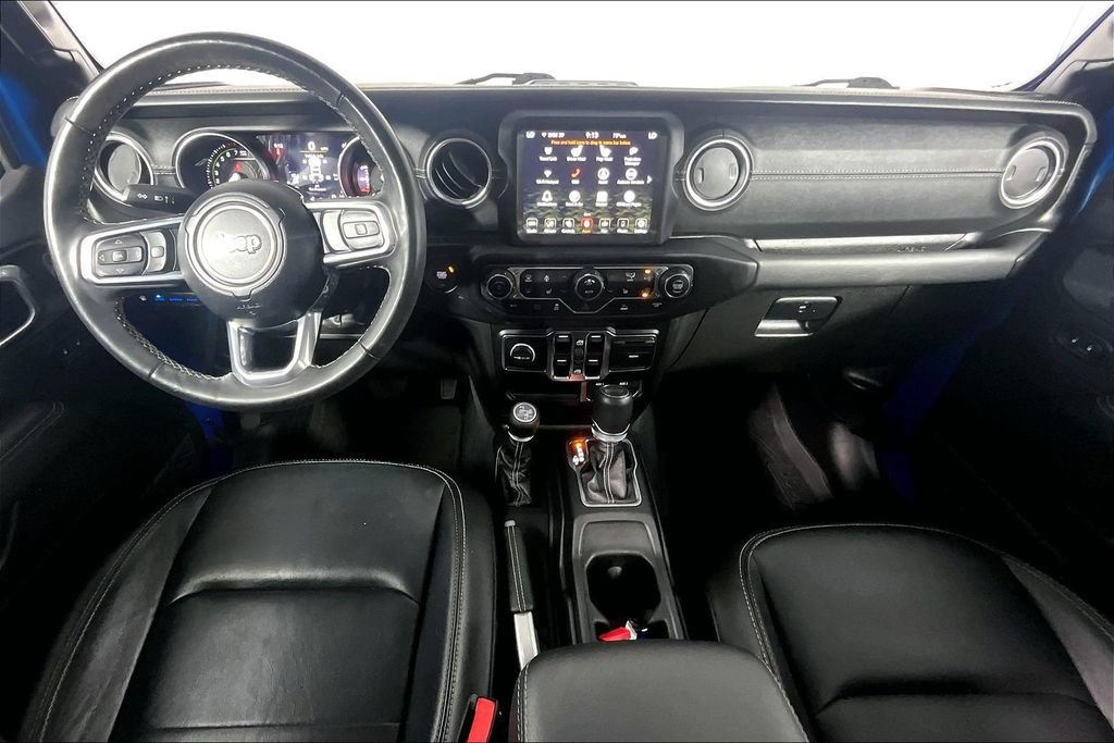 Used 2023 Jeep Wrangler Unlimited Sahara w/ Cold Weather Group AWD/4WD image 15