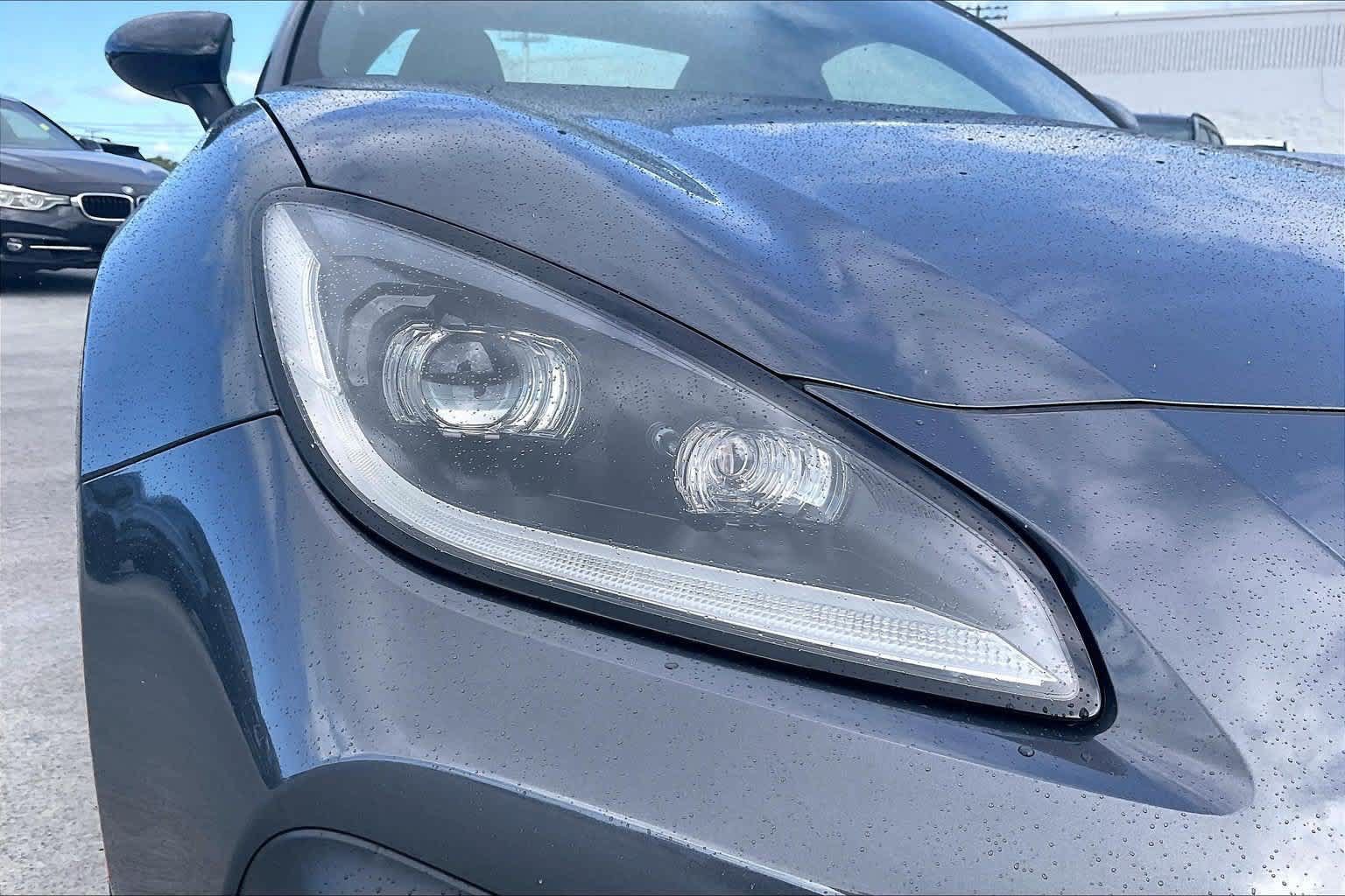 Used 2025 Toyota GR86 Premium w/ Performance Package RWD image 30