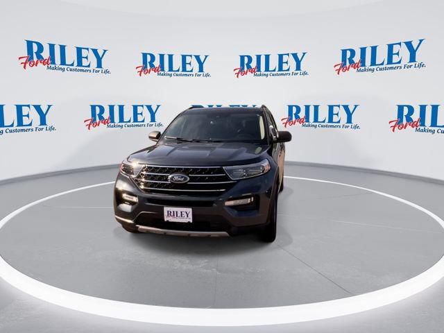 Certified 2023 Ford Explorer XLT w/ Equipment Group 202A AWD/4WD image 6