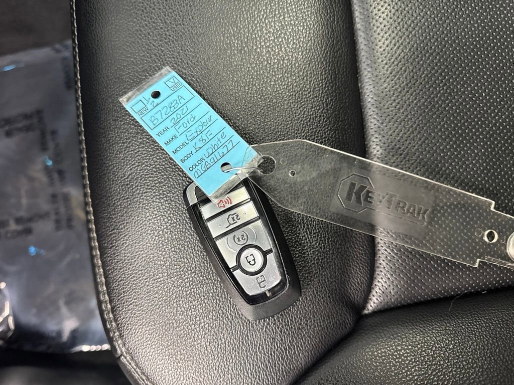 Certified 2021 Ford Explorer Limited w/ Equipment Group 301A image 33