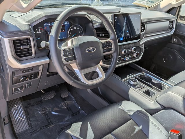 Certified 2024 Ford Expedition XLT RWD image 17
