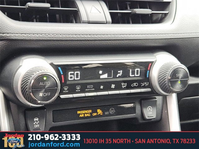 Used 2021 Toyota RAV4 XLE image 22