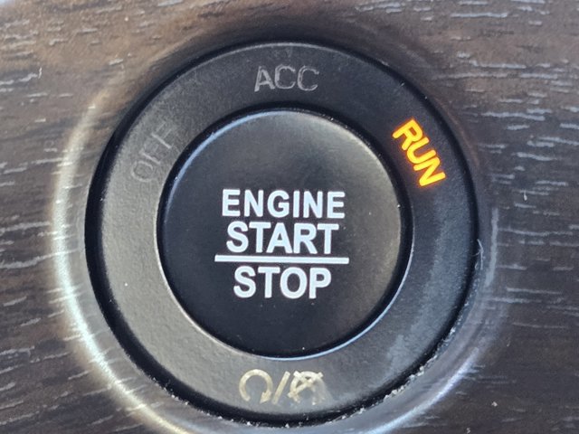 Used 2017 Jeep Grand Cherokee Limited image 19