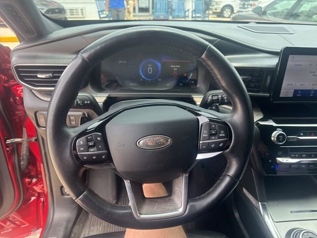 Certified 2021 Ford Explorer Platinum w/ Equipment Group 601A AWD/4WD image 23