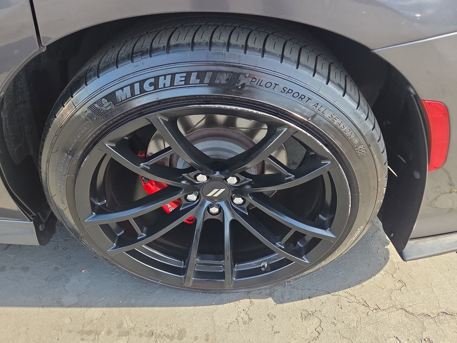 Used 2018 Dodge Charger R/T RWD image 10