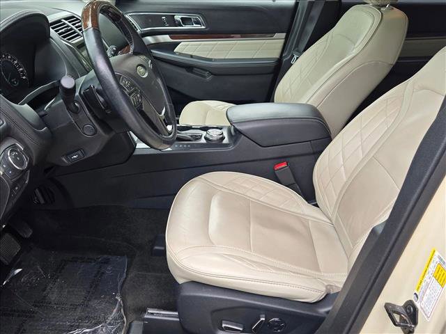 Certified 2018 Ford Explorer Platinum AWD/4WD image 13