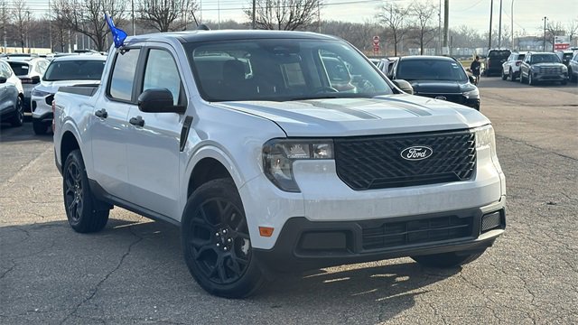 Certified 2025 Ford Maverick XLT w/ XLT Luxury Package image 2