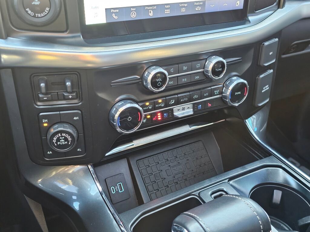 Certified 2023 Ford F150 Lariat w/ Equipment Group 502A High image 28