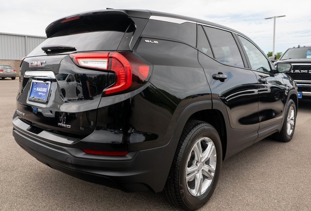 Used 2024 GMC Terrain SLE AWD/4WD image 6