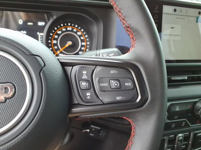 Used 2024 Jeep Gladiator Rubicon image 25