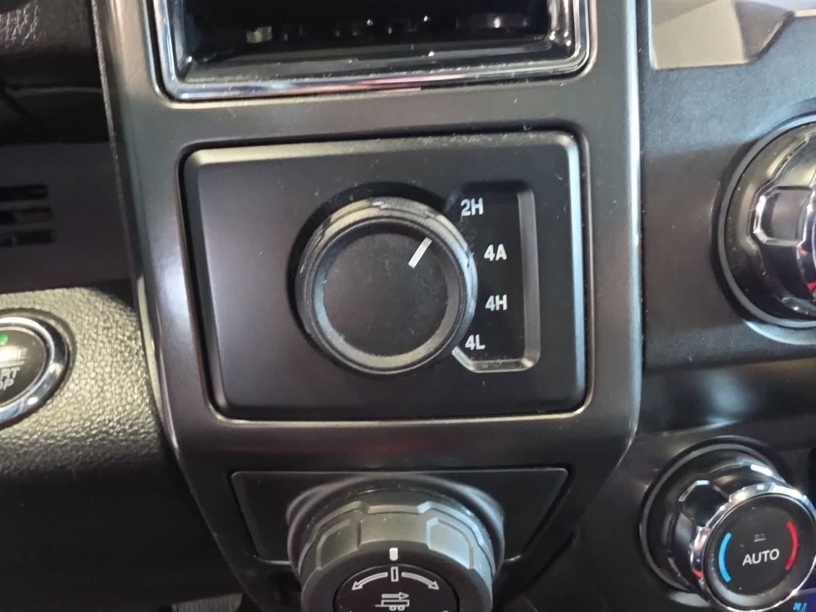 Certified 2020 Ford F150 Lariat AWD/4WD image 32
