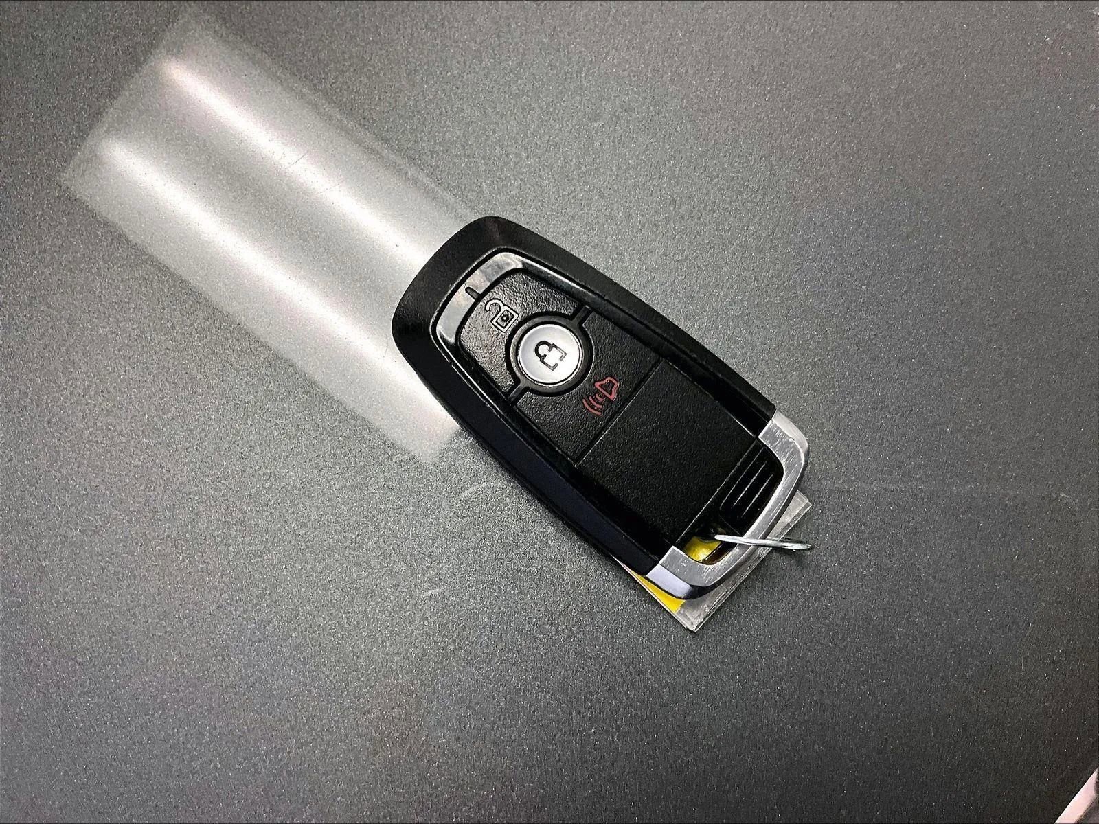 Certified 2022 Ford Escape SE image 9