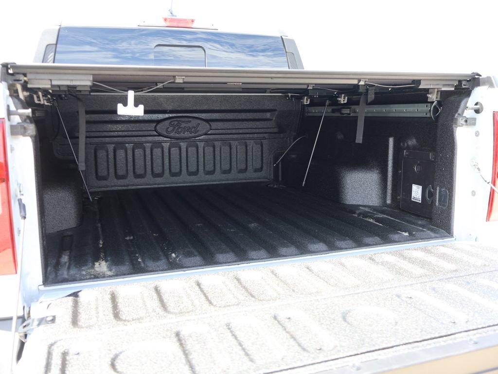 Certified 2025 Ford Maverick Lariat AWD/4WD image 16