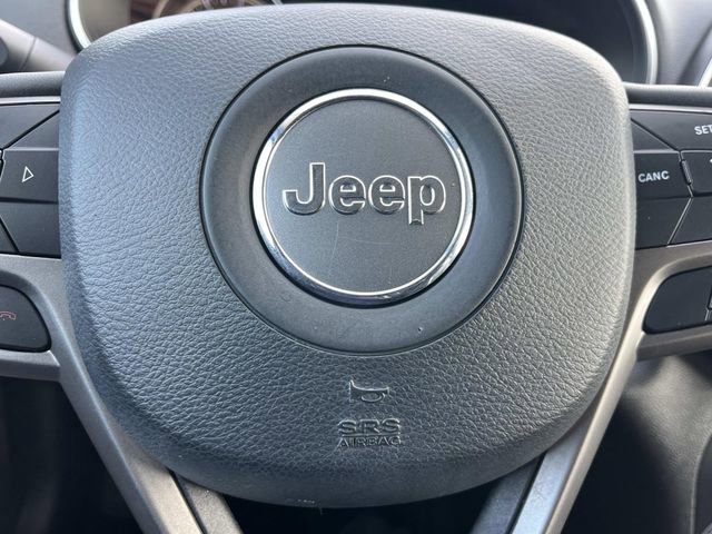 Used 2020 Jeep Cherokee Latitude Plus image 32