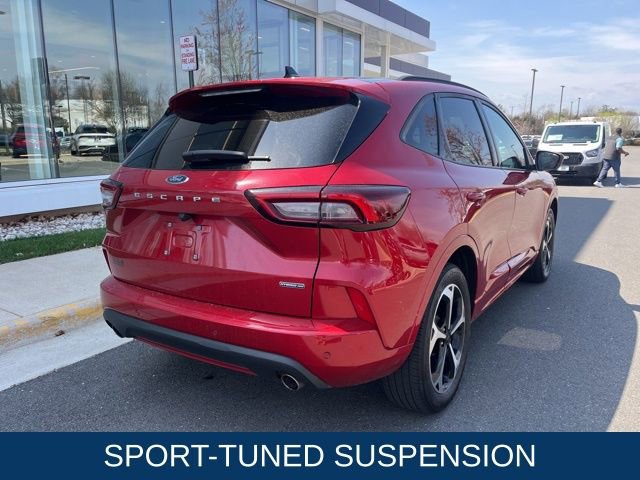 Certified 2025 Ford Escape ST-Line Elite w/ Premium Technology Package AWD/4WD image 9