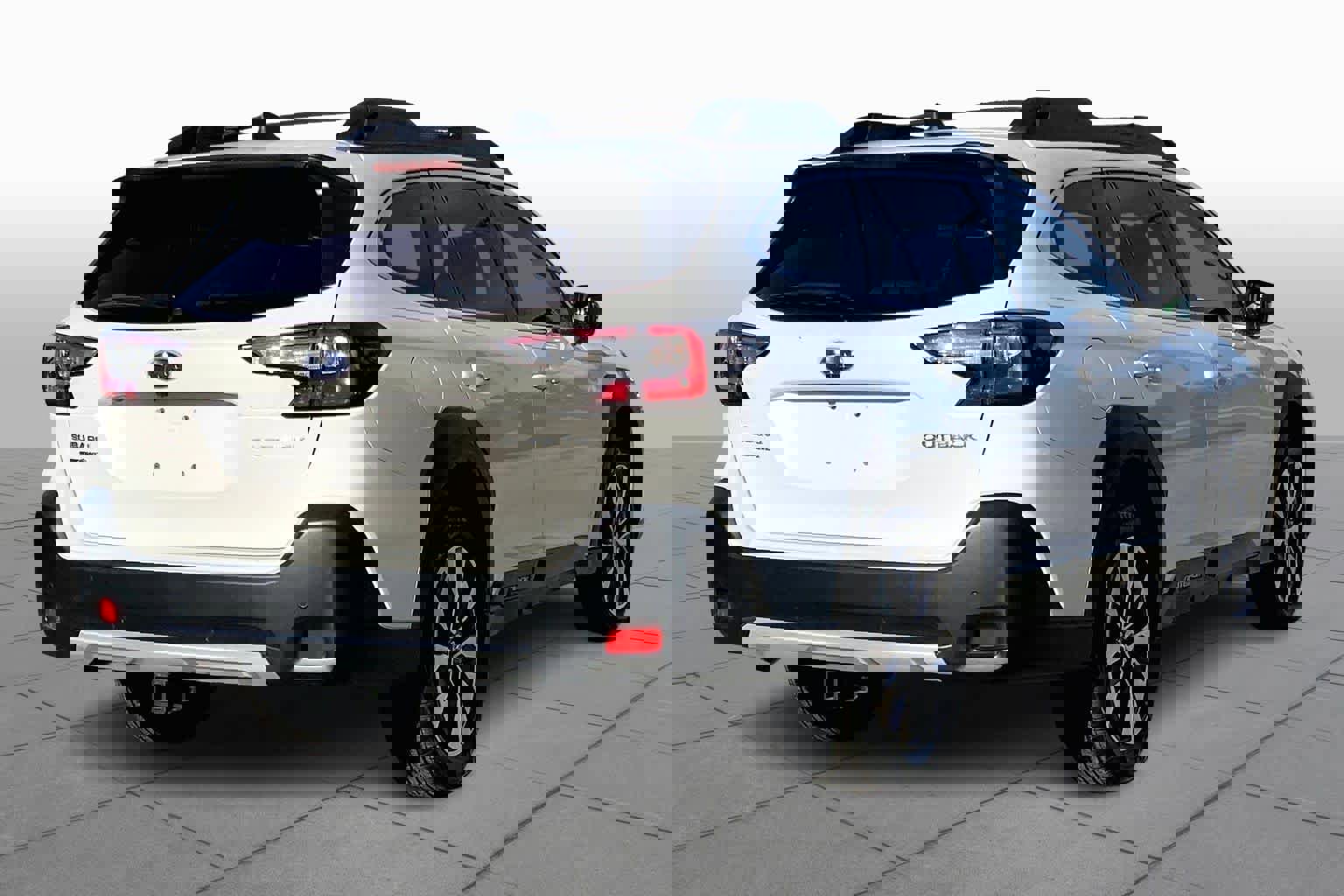 Used 2024 Subaru Outback Limited image 12