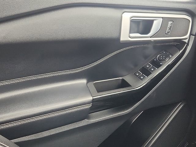 Certified 2022 Ford Explorer ST image 11