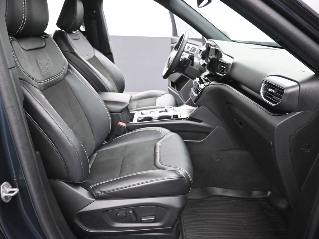 Certified 2023 Ford Explorer ST image 27