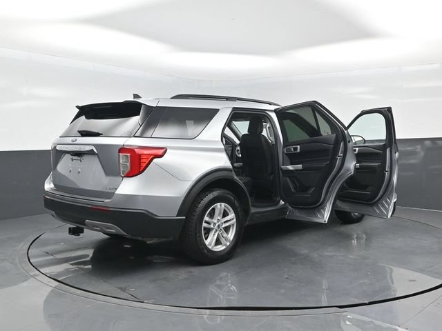 Certified 2024 Ford Explorer XLT w/ Equipment Group 202A AWD/4WD image 28