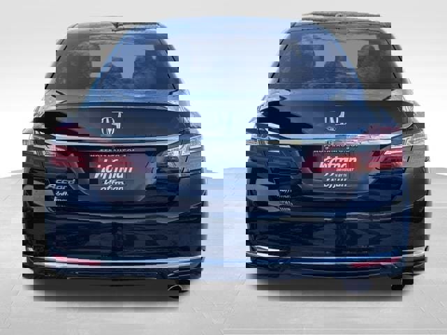 Used 2017 Honda Accord EX-L image 4