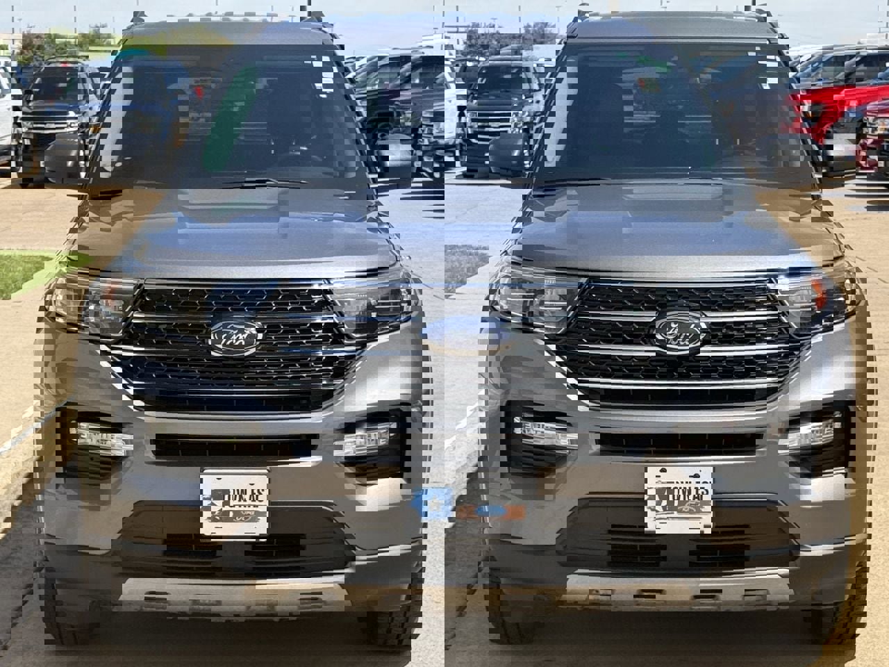 Certified 2021 Ford Explorer XLT w/ Equipment Group 202A image 6