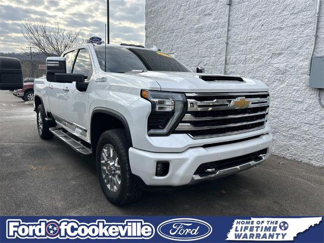 Used 2024 Chevrolet Silverado 2500 High Country w/ High Country Premium Package image 2