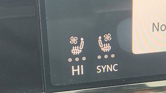 Used 2025 Volkswagen Atlas Peak Edition SE image 20