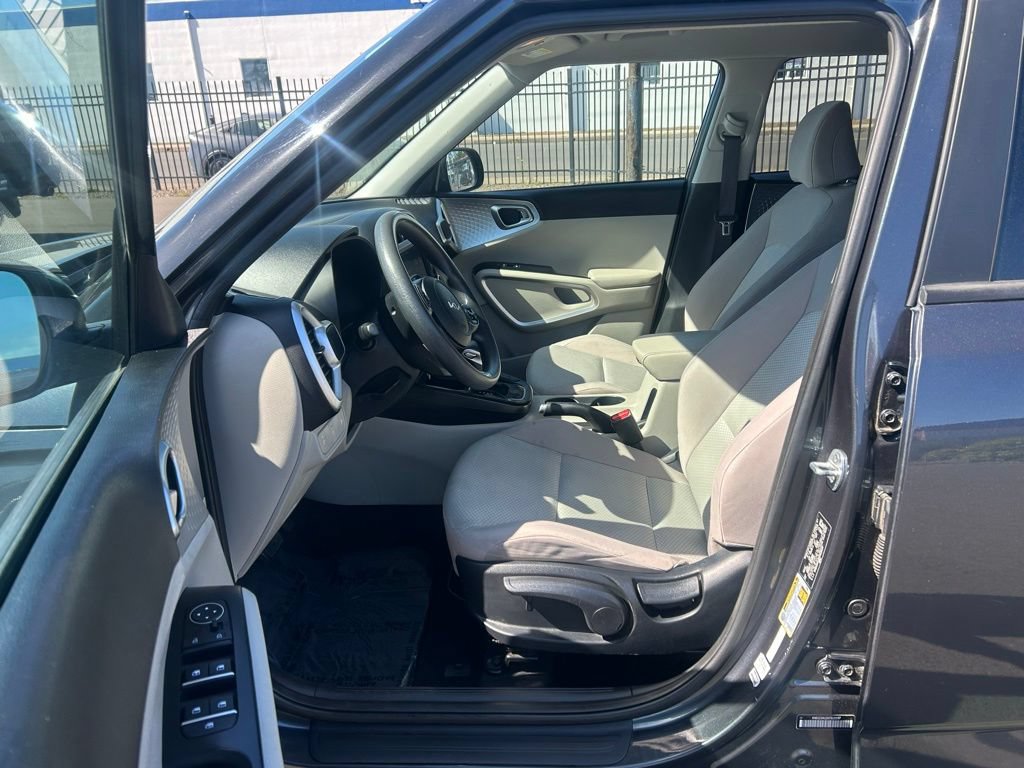 Used 2022 Kia Soul LX FWD image 13