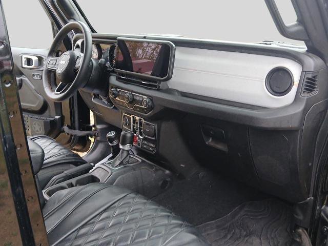 Used 2024 Jeep Gladiator Sport image 24