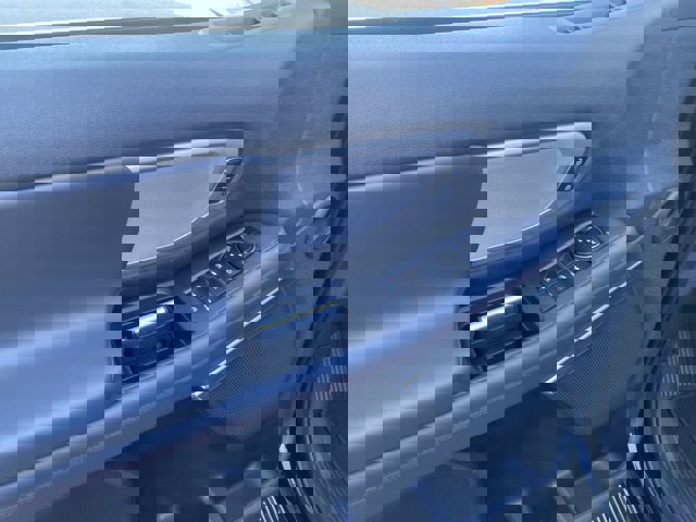 Certified 2025 Ford Expedition Max Active image 11