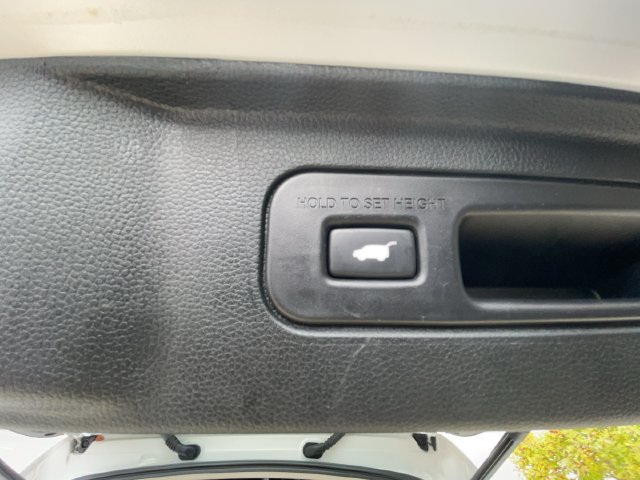 Used 2025 Honda Pilot EX-L image 35