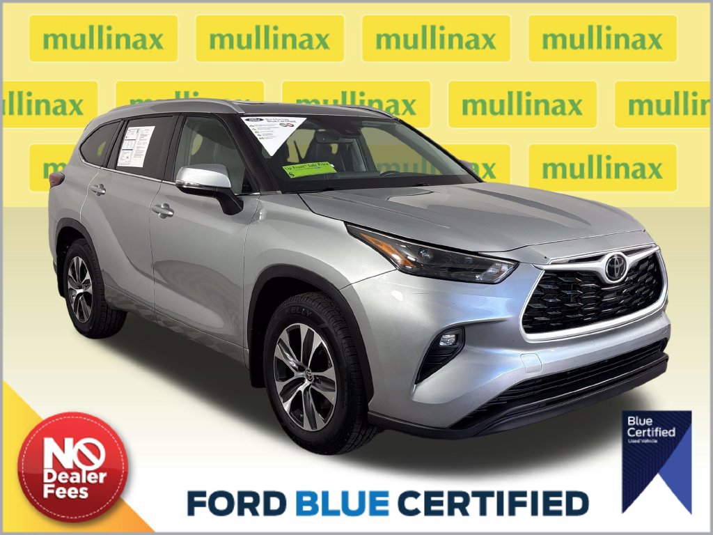 Used 2023 Toyota Highlander XLE FWD 360° Tour