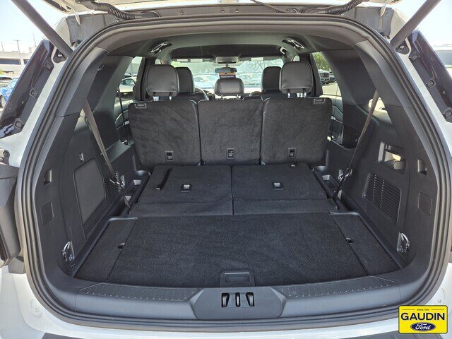 Certified 2025 Ford Explorer ST-Line RWD image 14