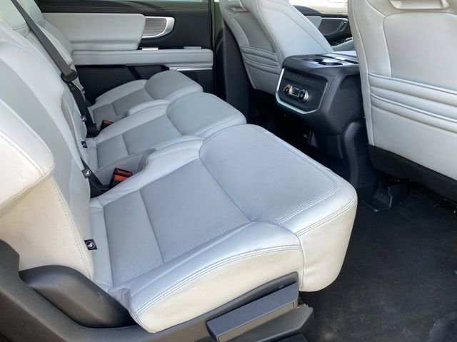 Certified 2025 Ford Expedition Max Platinum AWD/4WD image 13