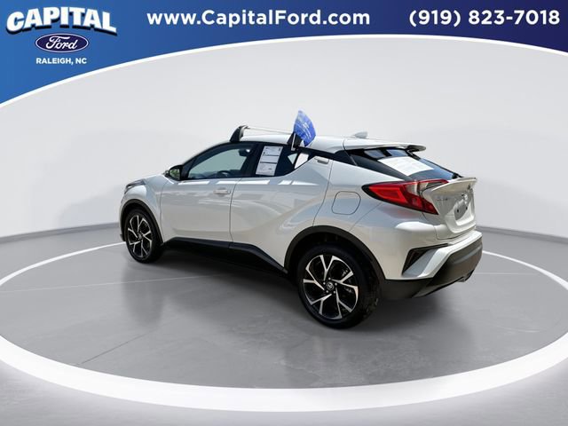 Used 2021 Toyota C-HR XLE image 4