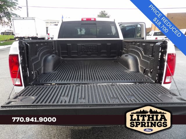 Used 2019 RAM 1500 Classic SLT AWD/4WD image 18