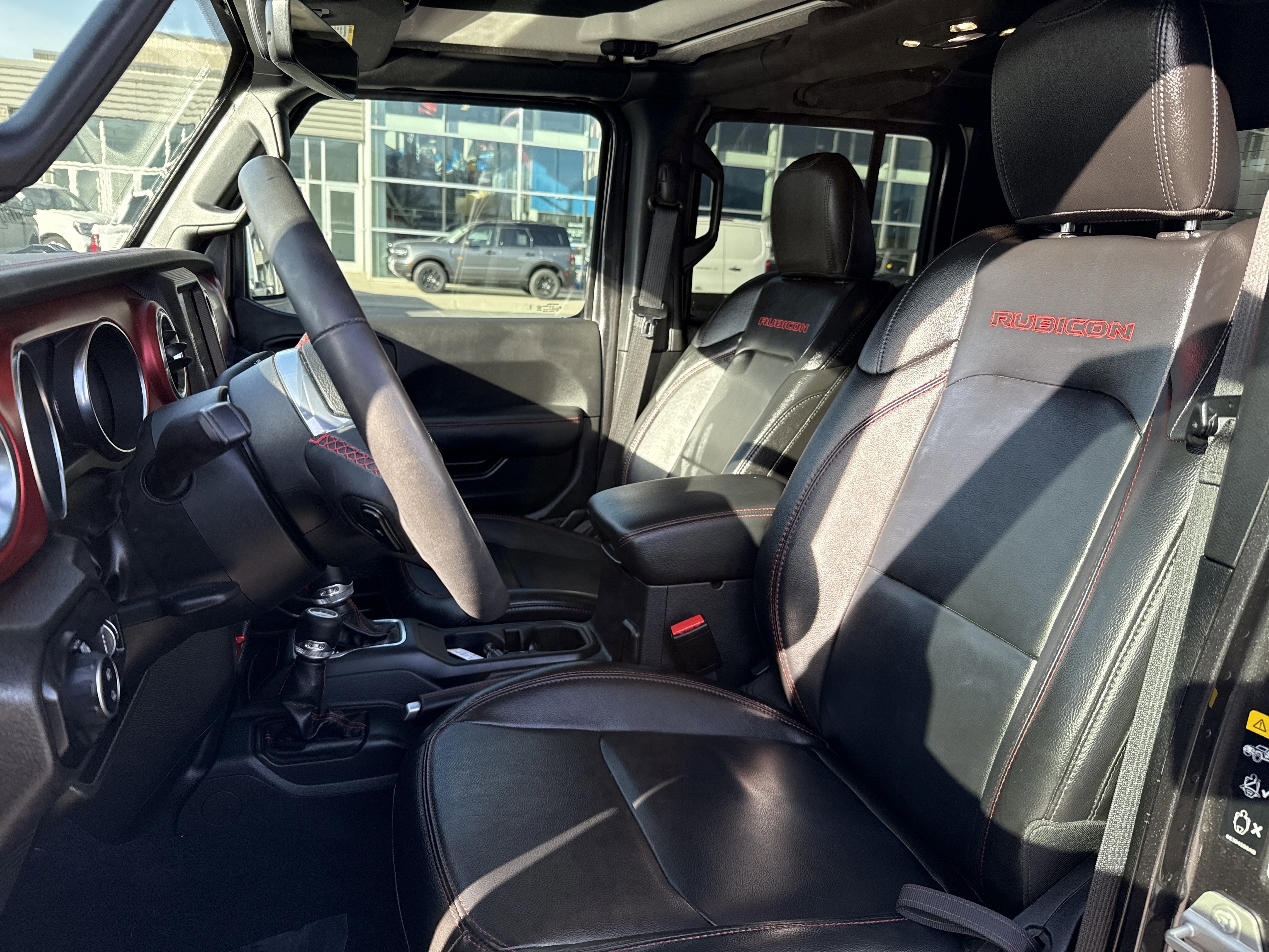 Used 2023 Jeep Gladiator Rubicon w/ Cold Weather Group image 12