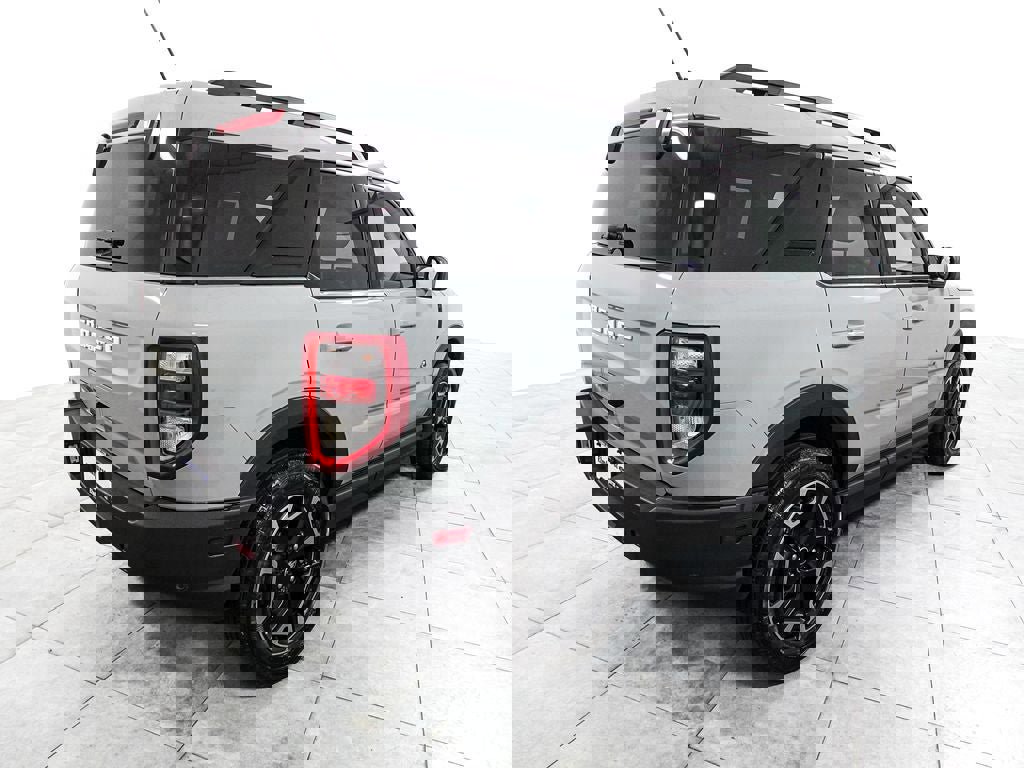 Certified 2023 Ford Bronco Sport Outer Banks w/ Tech Package AWD/4WD image 5