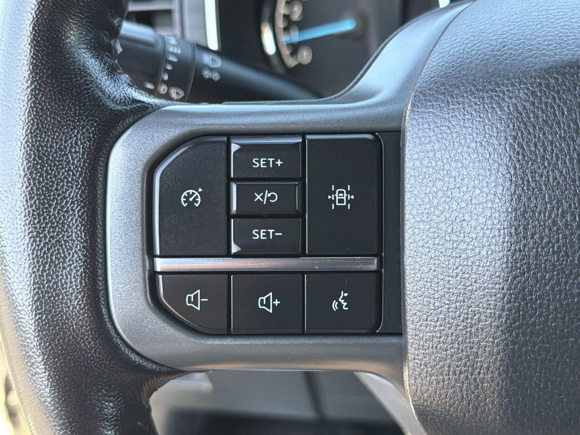 Certified 2022 Ford F150 XLT w/ Equipment Group 302A High image 20