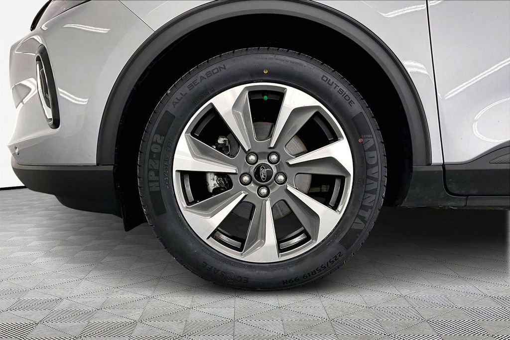 Certified 2023 Ford Escape Platinum image 11