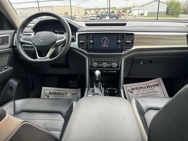 Used 2021 Volkswagen Atlas SEL Premium image 9