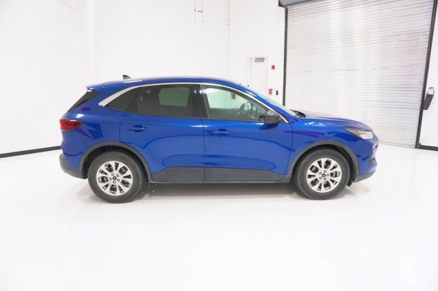 Certified 2023 Ford Escape Active w/ Tech Pack #1 FWD image 4