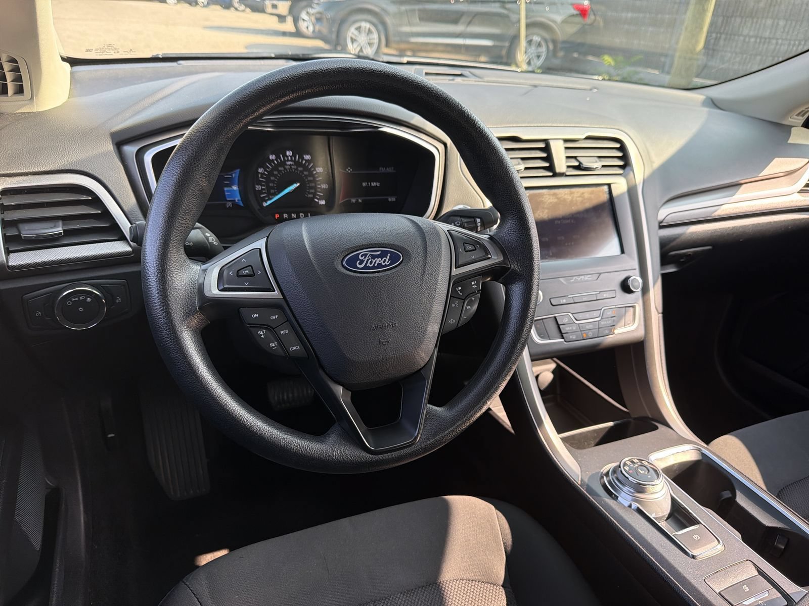 Certified 2020 Ford Fusion SE FWD image 14
