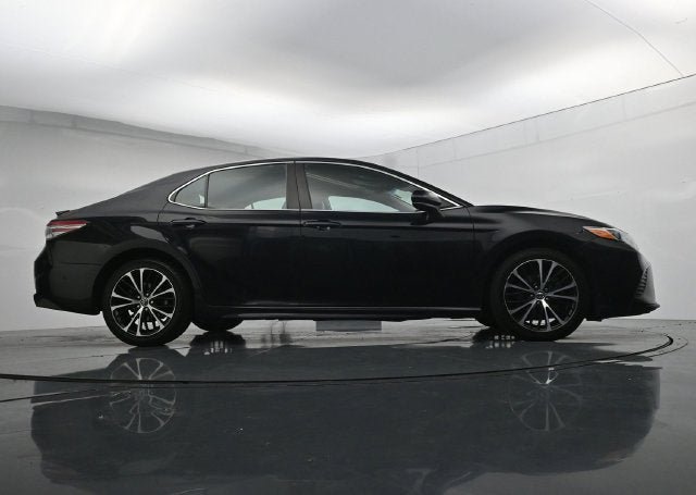 Used 2020 Toyota Camry SE FWD image 46