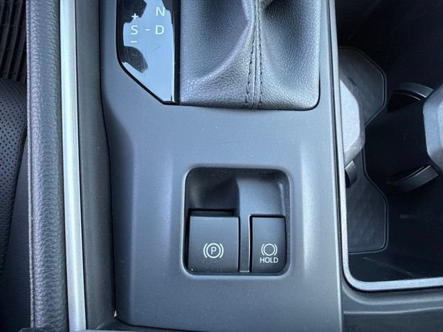 Used 2025 Toyota Grand Highlander AWD Hybrid image 31