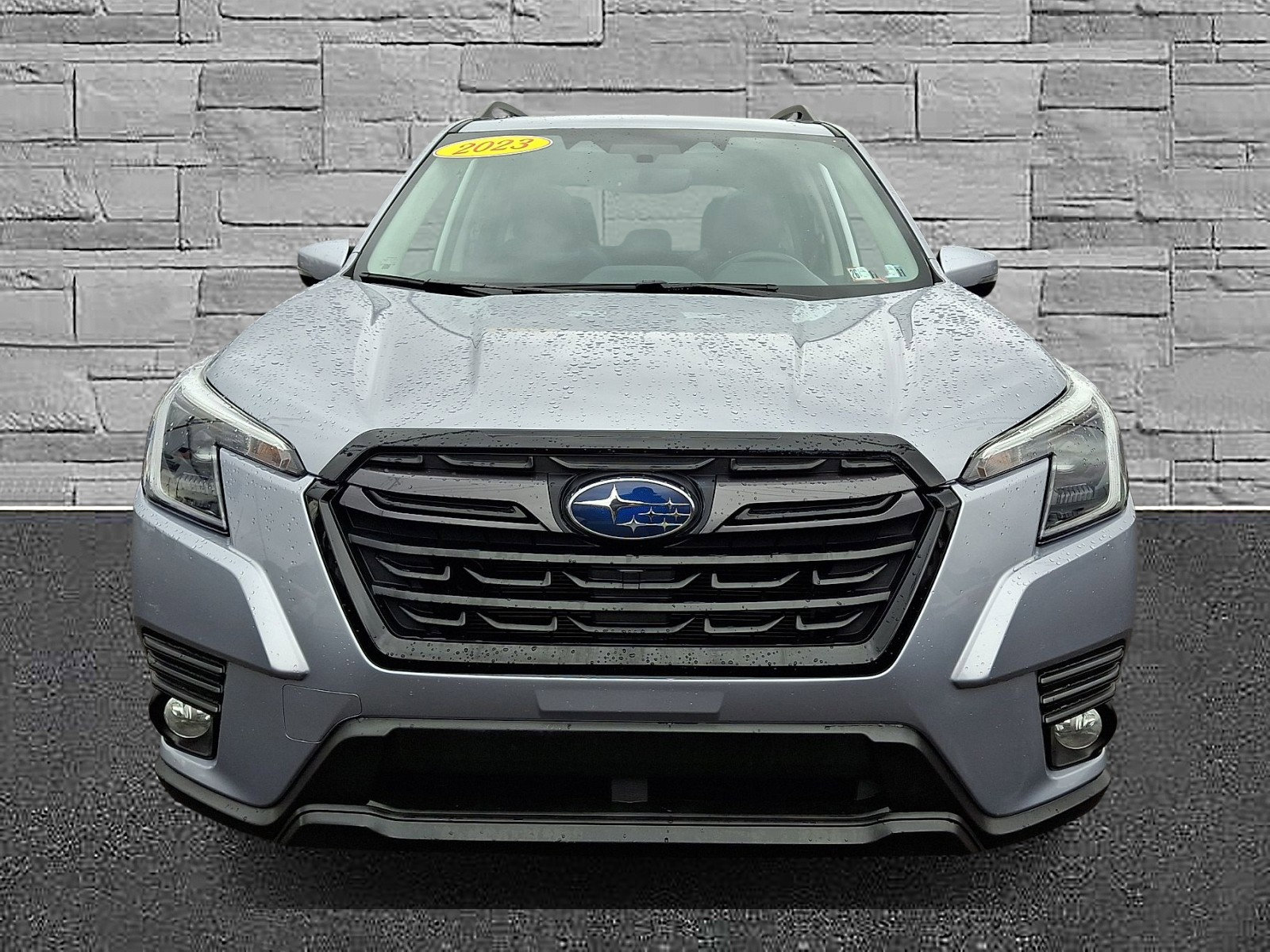 Used 2023 Subaru Forester Limited w/ Popular Package #2 AWD/4WD image 3