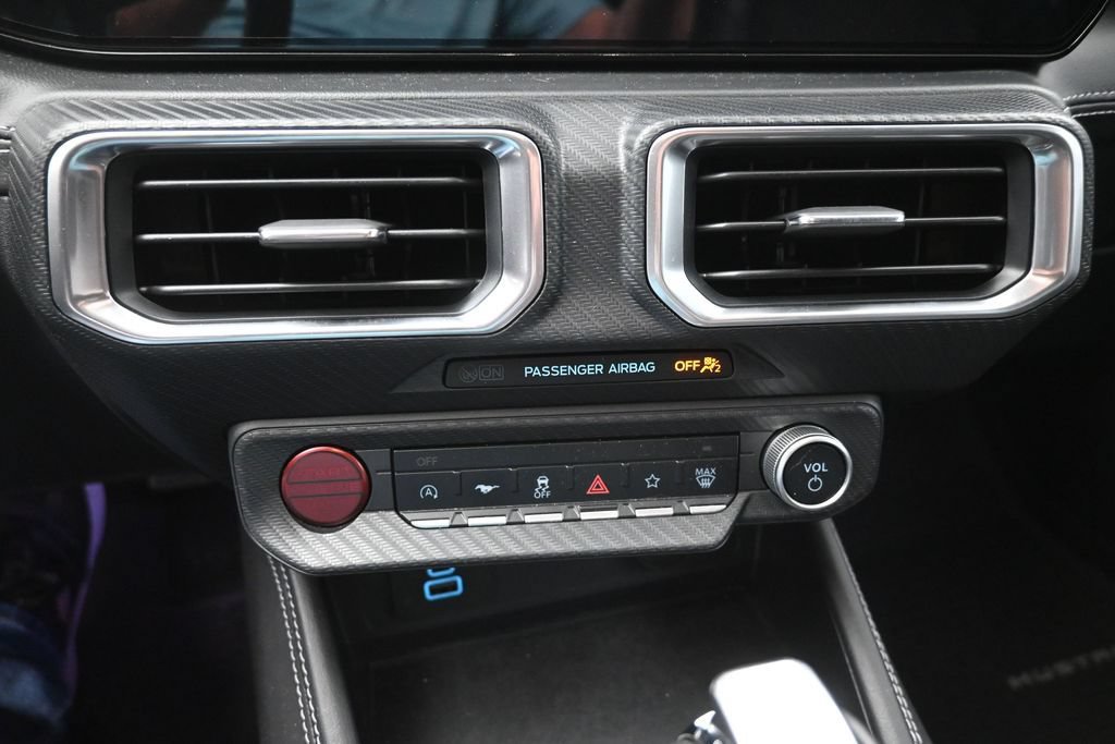 Certified 2025 Ford Mustang GT Premium RWD image 3