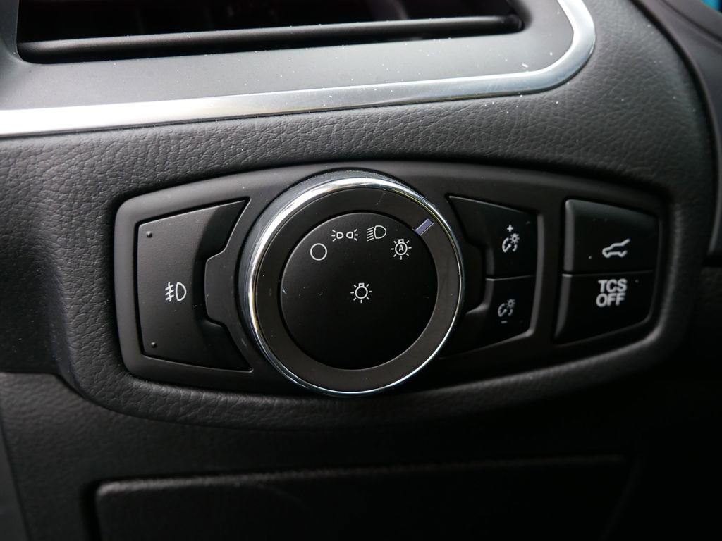 Certified 2024 Ford Edge Titanium image 21